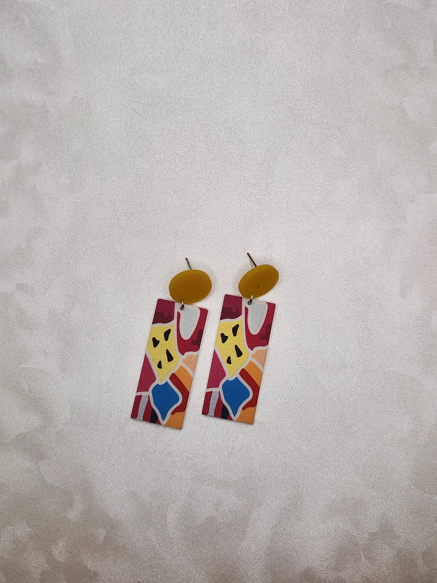 Multi with Yellow Stud