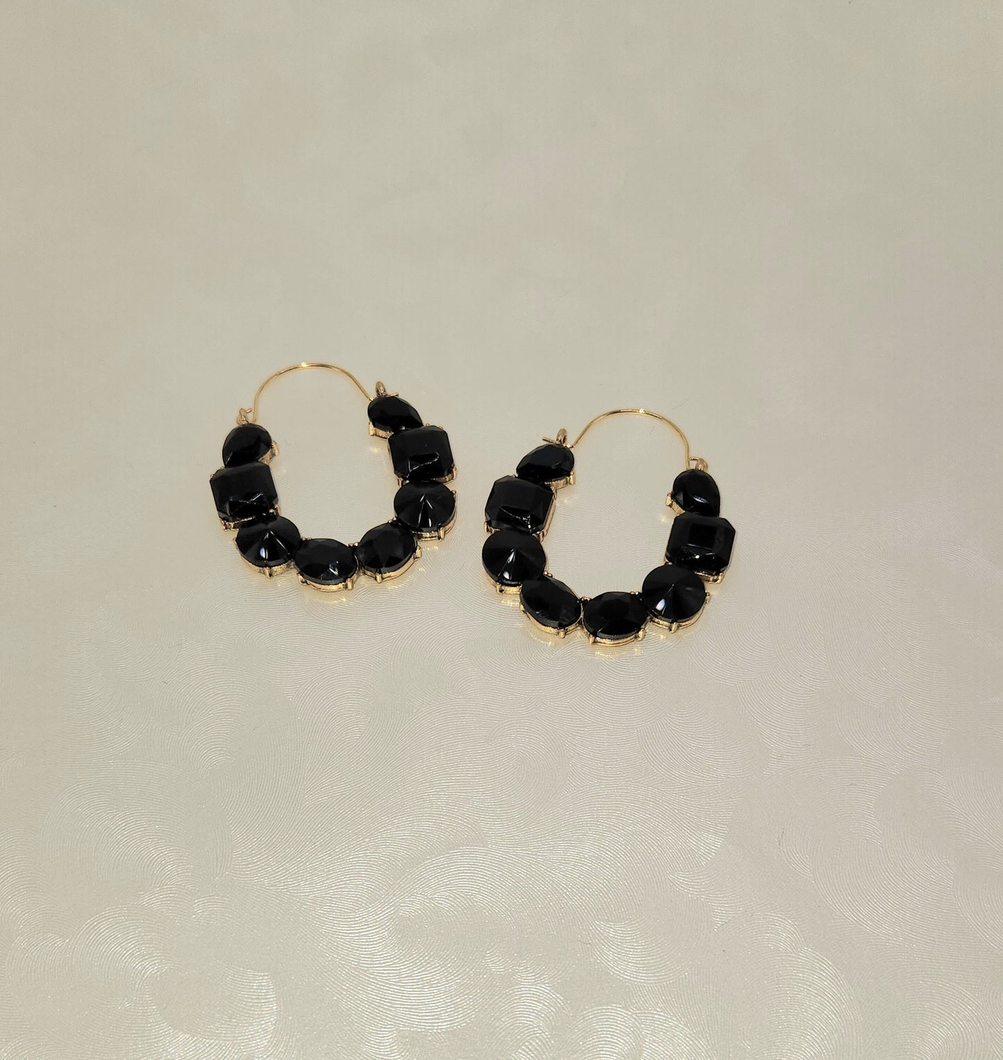 Black Gem Oval