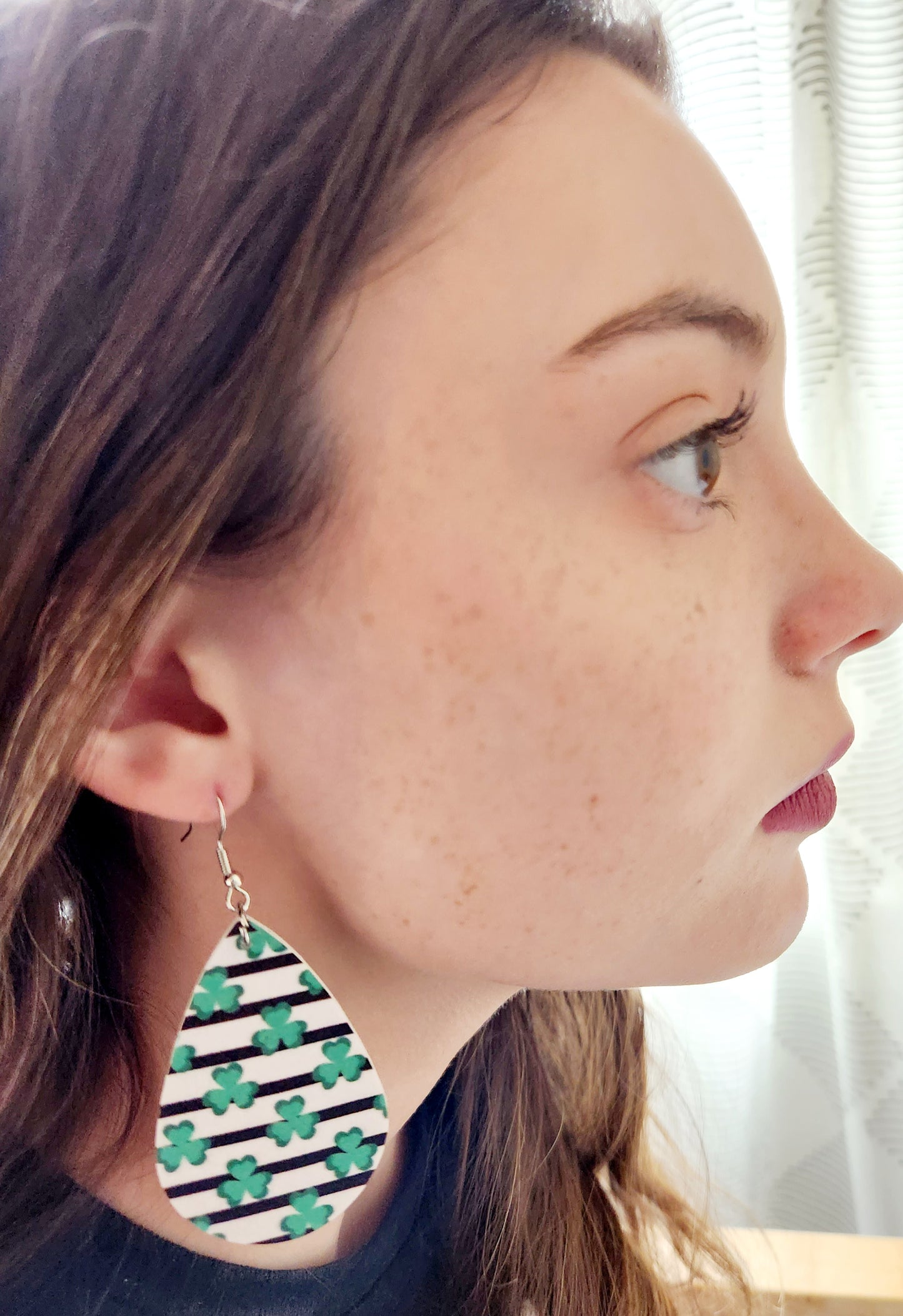 Stripe Teardrop Clovers