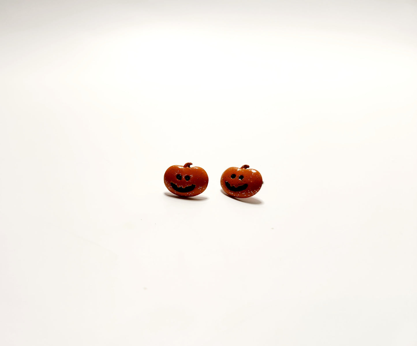 Pumpkin Stud