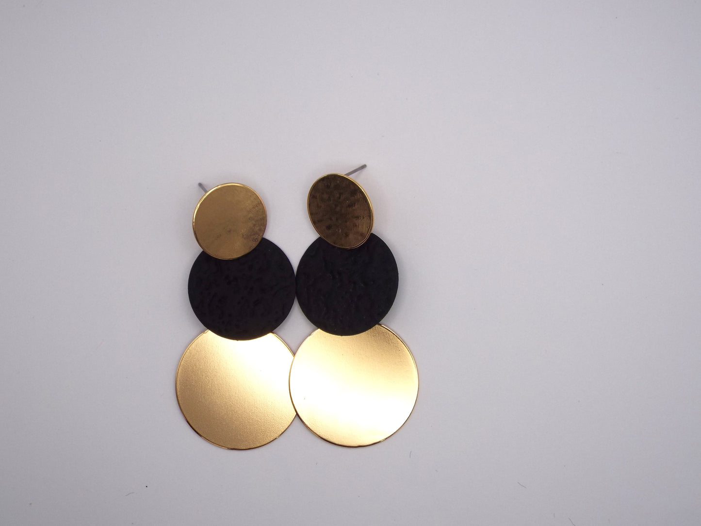 Black and Gold Drop