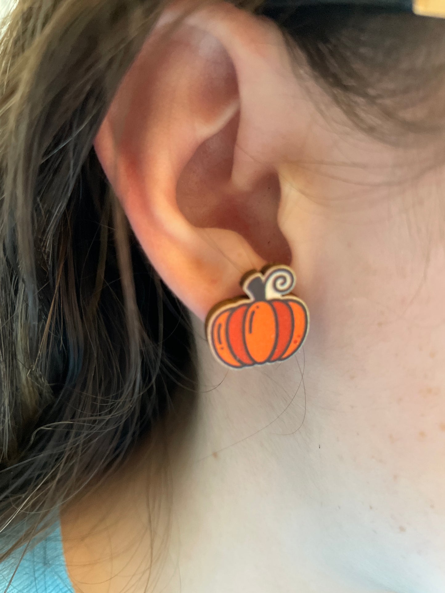 Wood Pumpkin Stud